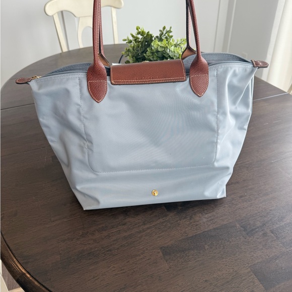Longchamp tote - Picture 2 of 12